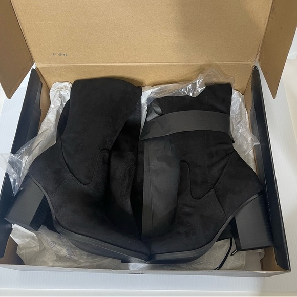 Marc Fisher LTD Black Okun Thigh High Boots Size 6.5 US NIB - Picture 5 of 8